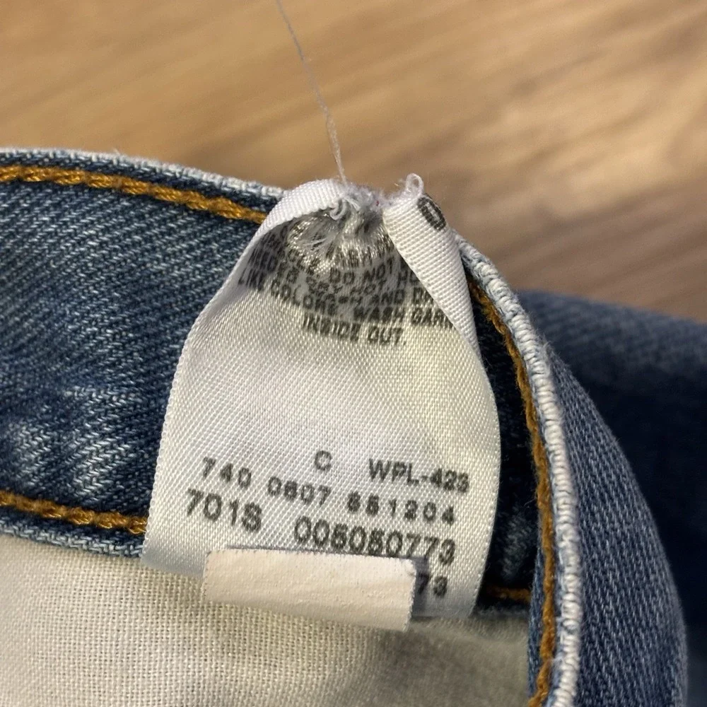 Levis preowned good